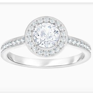 SOLD OUT! NWOT! Swarovski Attract Rround Ring